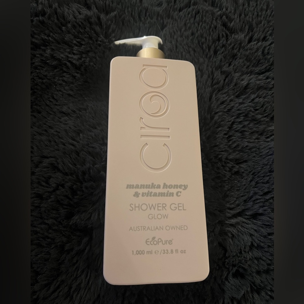 NEW CIROA manuka honey & vitamin C Body Wash 33.8 floz